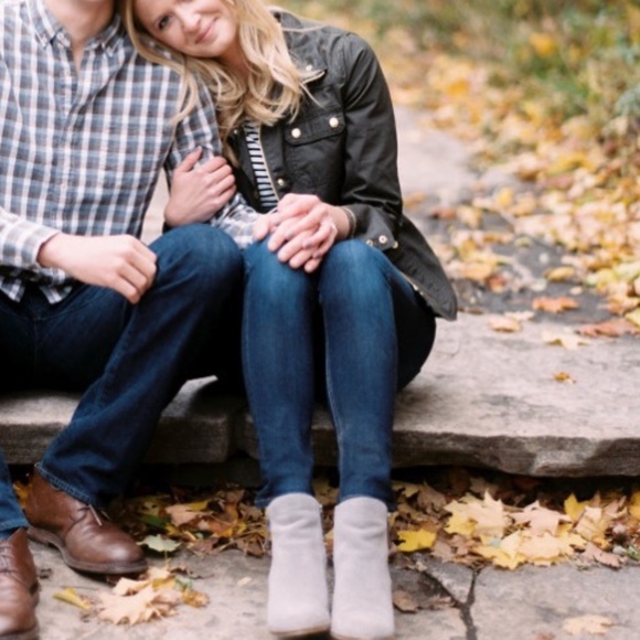 Hi! I'm Michelle, and Welcome to My Closet! - Picture 7 of 7